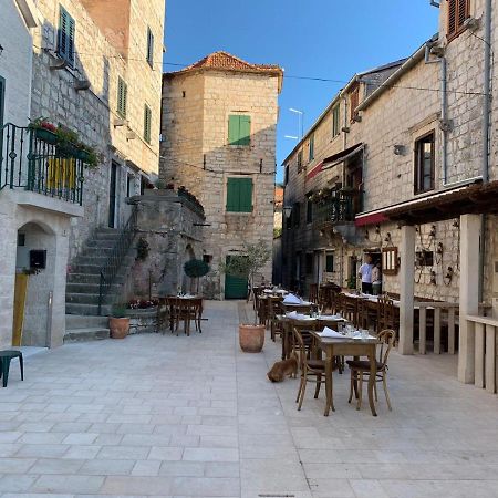 Residence Bella Stari Grad  Buitenkant foto
