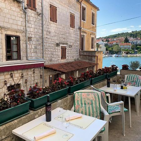 Residence Bella Stari Grad  Buitenkant foto