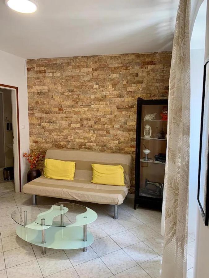 Residence Bella Stari Grad  Buitenkant foto