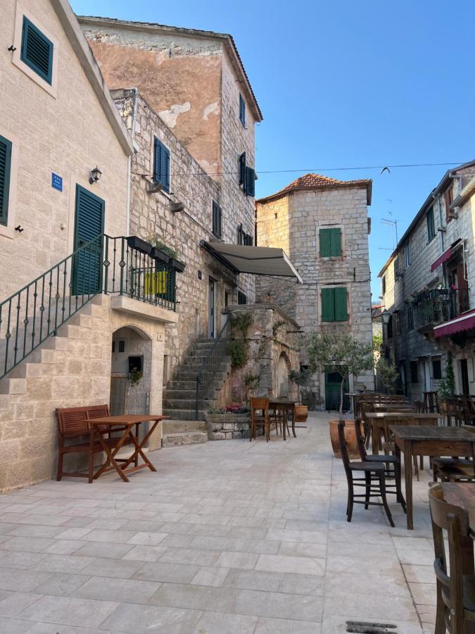 Residence Bella Stari Grad  Buitenkant foto