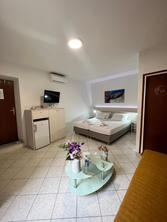 Residence Bella Stari Grad  Buitenkant foto