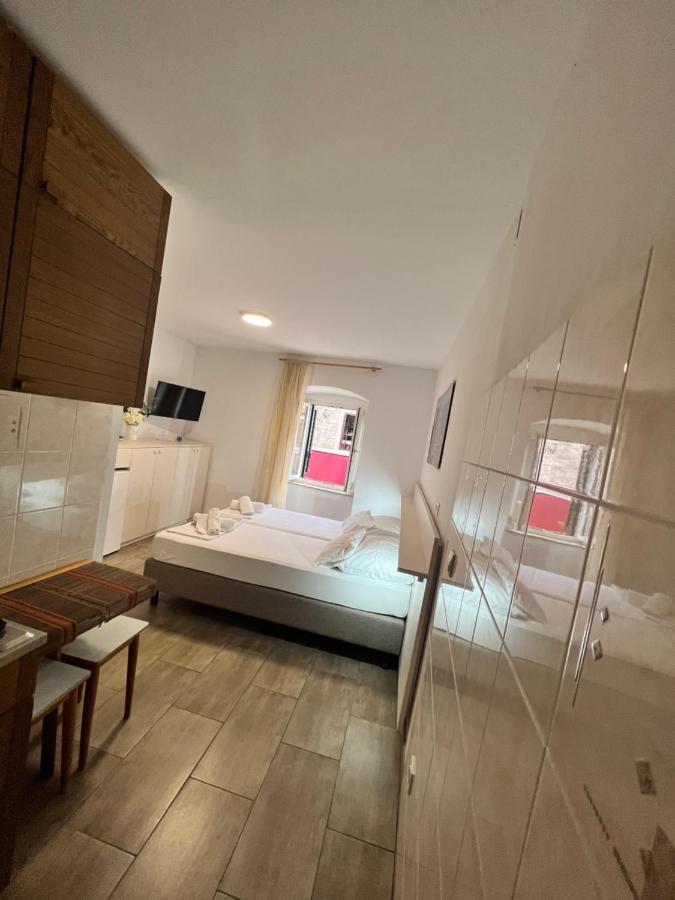 Residence Bella Stari Grad  Buitenkant foto
