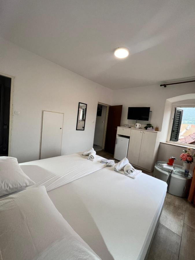 Residence Bella Stari Grad  Buitenkant foto